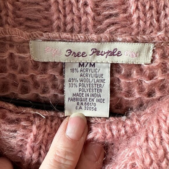 Women's M Free People Cowl Neck Sweater Rose Quartz Chunky Knit Lightweight - Picture 4 of 5